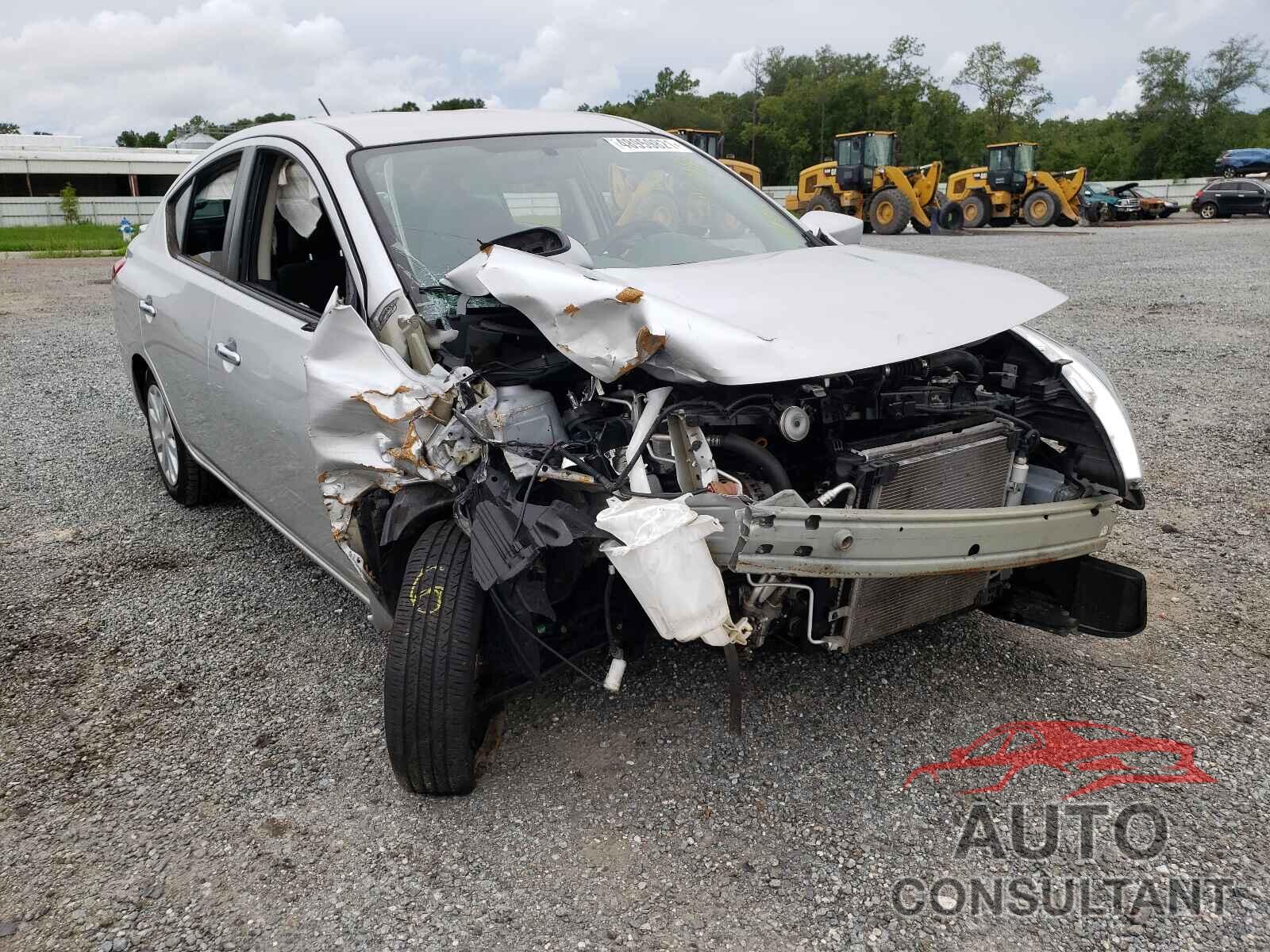 NISSAN VERSA 2018 - 3N1CN7AP4JL804134