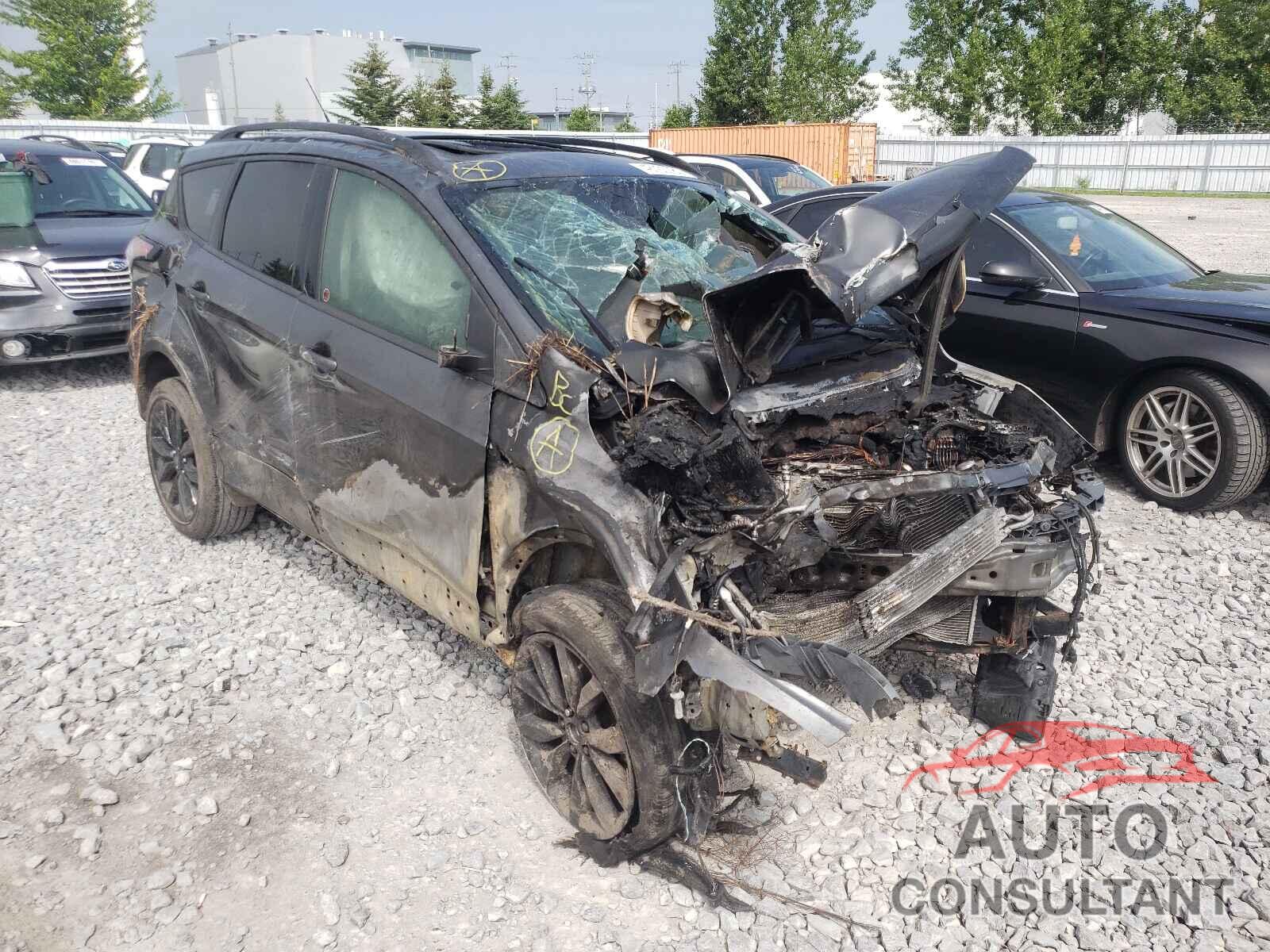 FORD ESCAPE 2017 - 1FMCU0GDXHUD30965