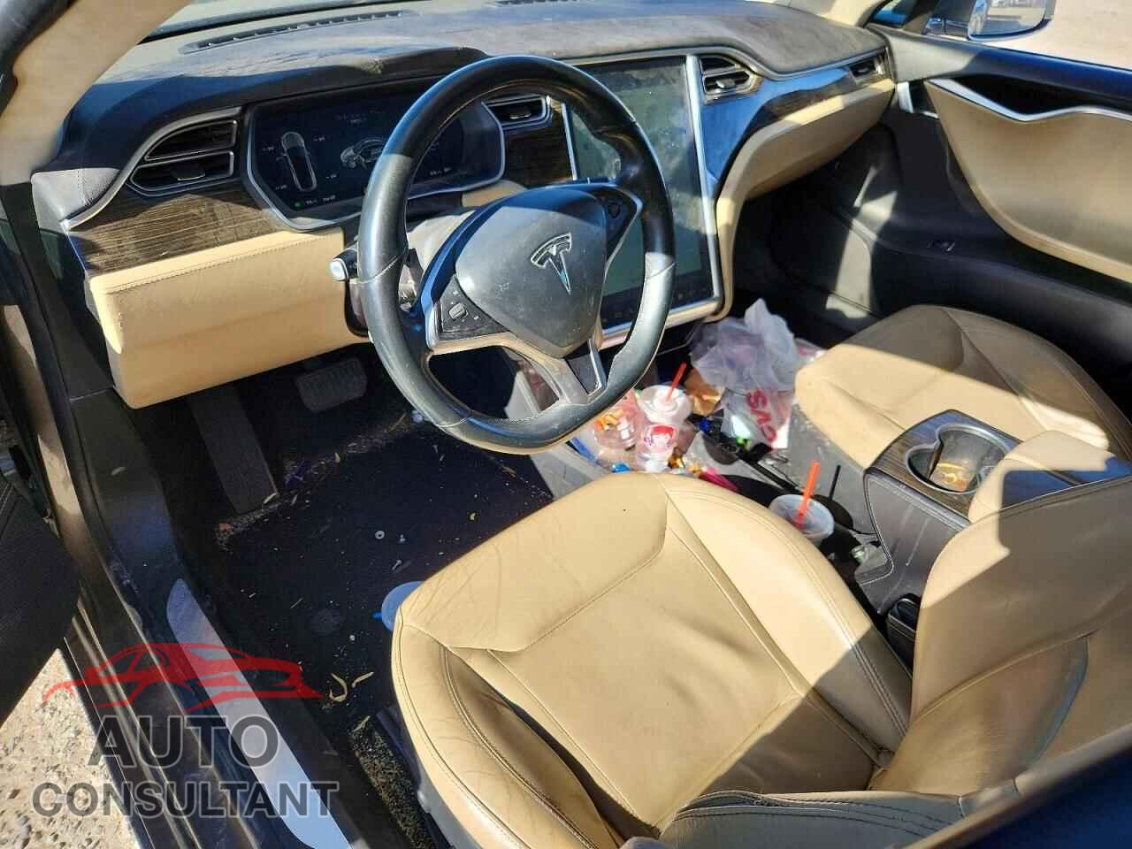 TESLA MODEL S 2015 - 5YJSA1E21FF114119
