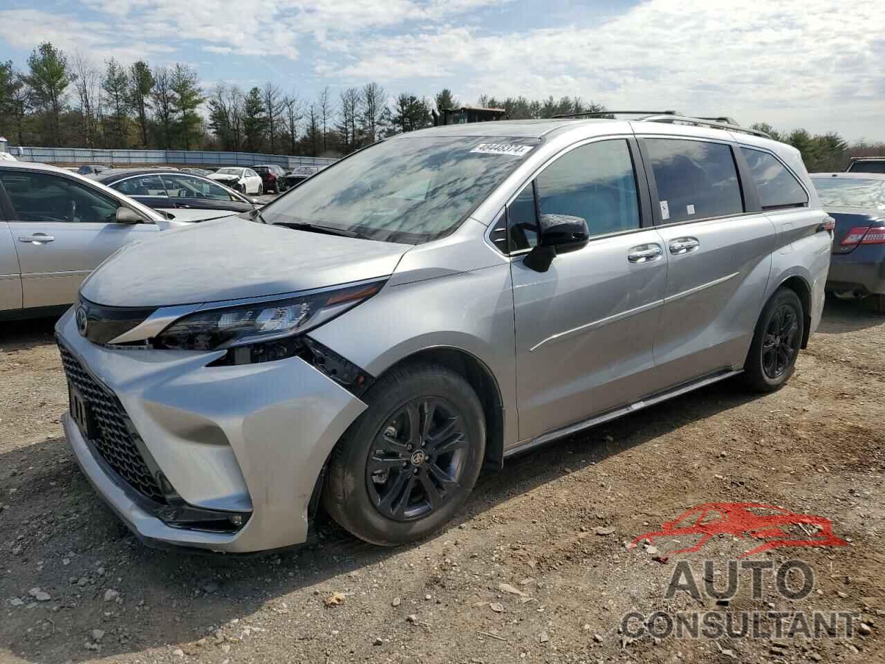 TOYOTA SIENNA 2024 - 5TDDSKFC1RS113961