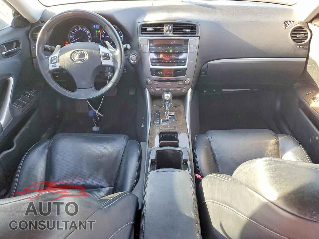 LEXUS IS 2011 - JTHBF5C26B5134498