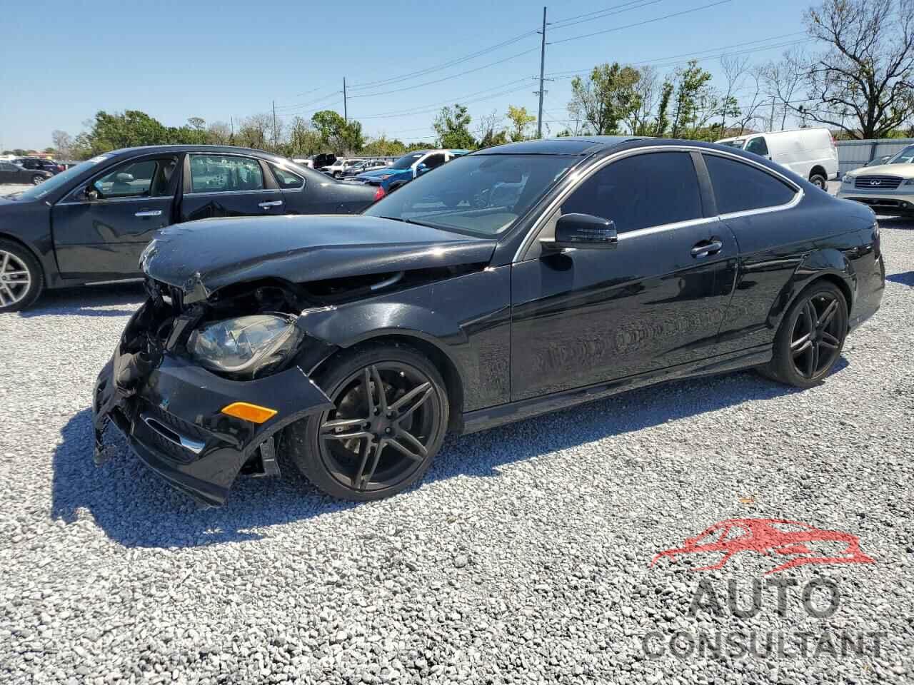 MERCEDES-BENZ C-CLASS 2013 - WDDGJ4HB4DG038925