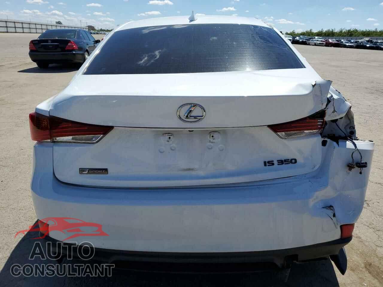 LEXUS IS 2017 - JTHBE1D28H5030551