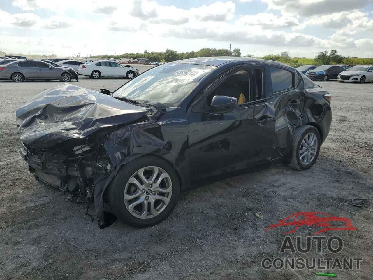 TOYOTA YARIS 2017 - 3MYDLBYV7HY188734