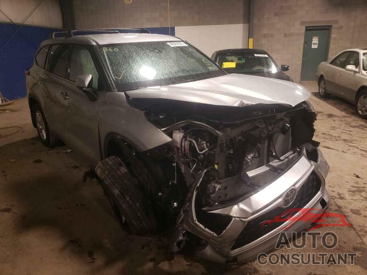 TOYOTA HIGHLANDER 2022 - 5TDCZRBH0NS178473