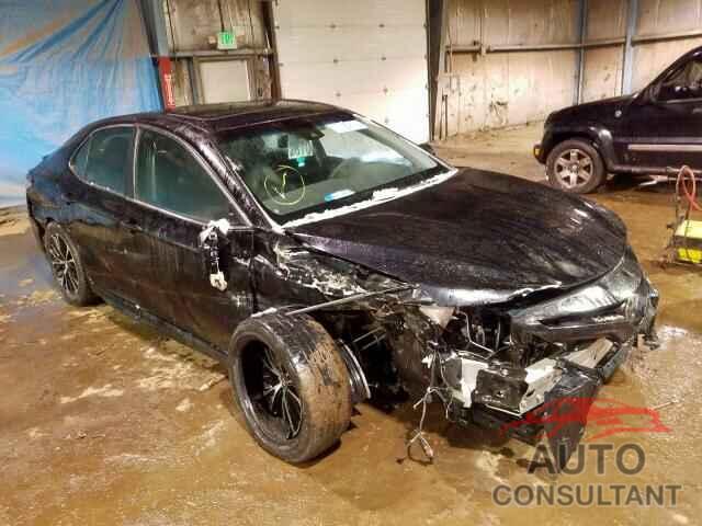 TOYOTA CAMRY 2018 - 4T1B11HK1JU151940