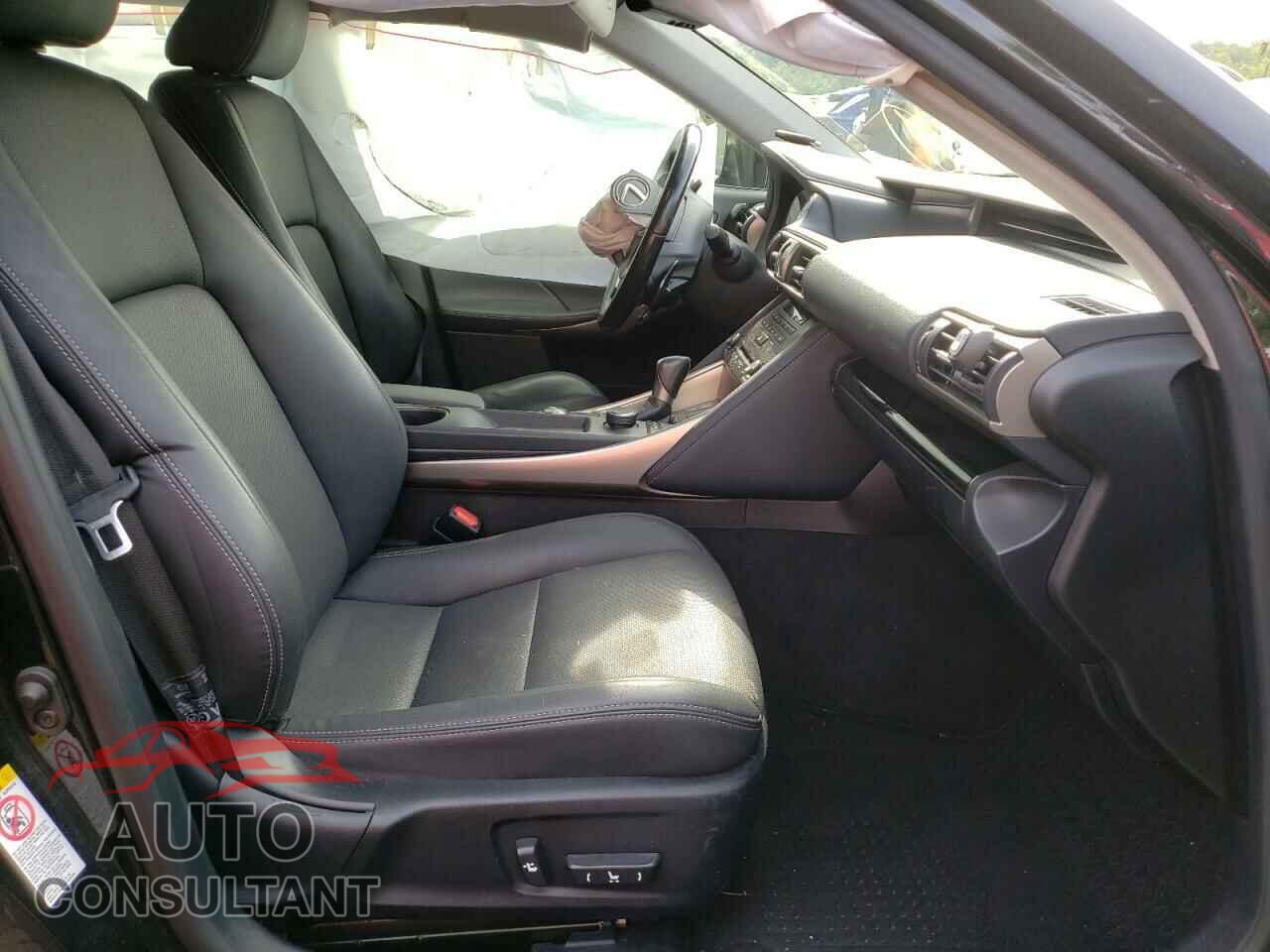LEXUS IS 2017 - JTHCM1D2XH5016125