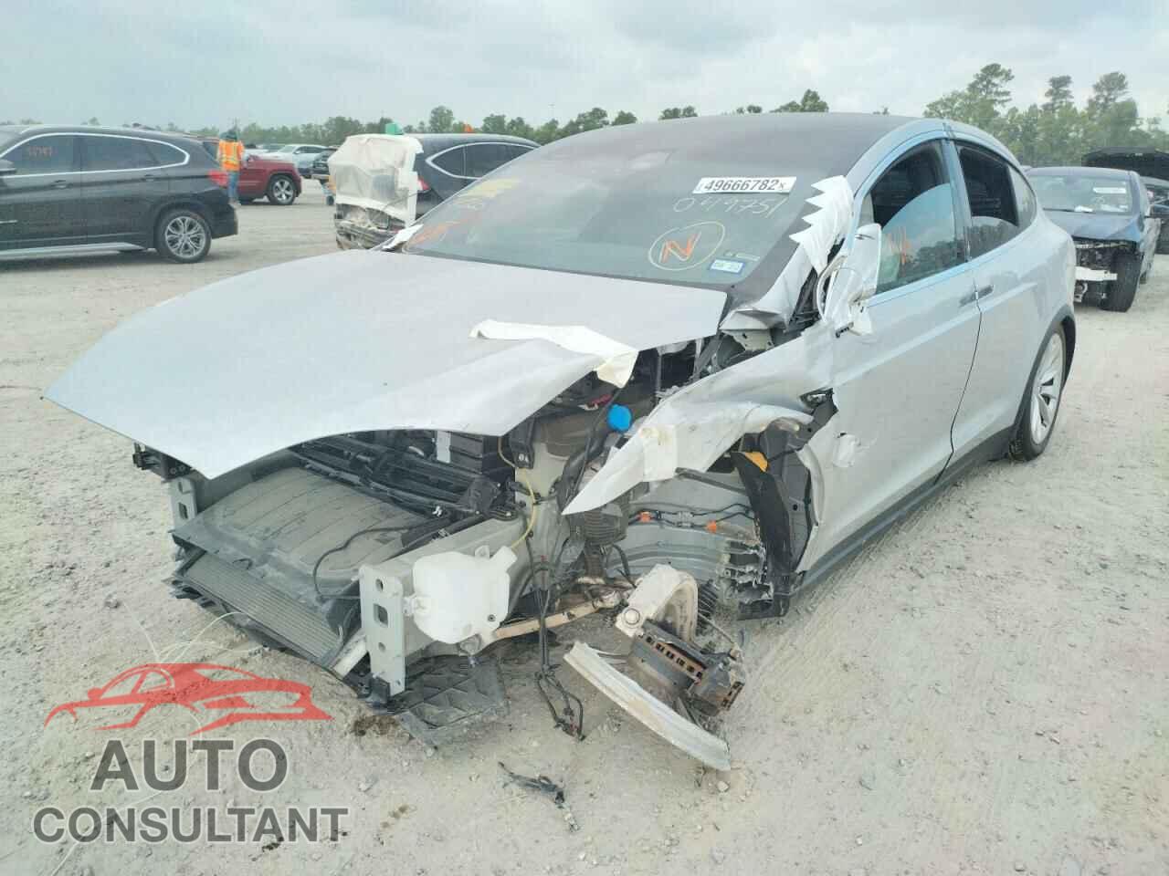 TESLA MODEL X 2017 - 5YJXCBE21HF049751