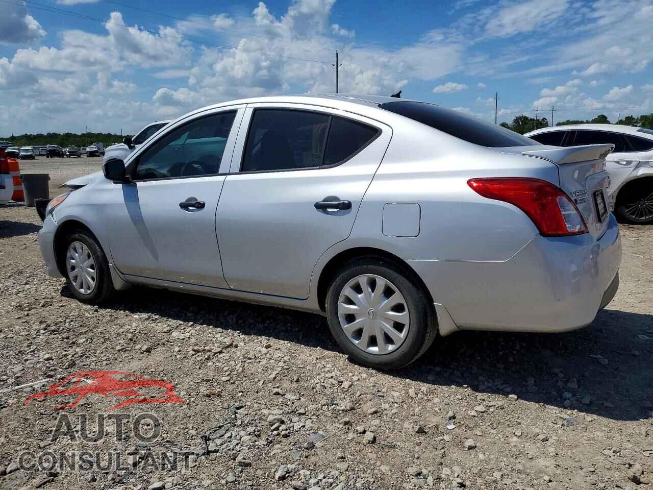 NISSAN VERSA 2017 - 3N1CN7AP3HL898064
