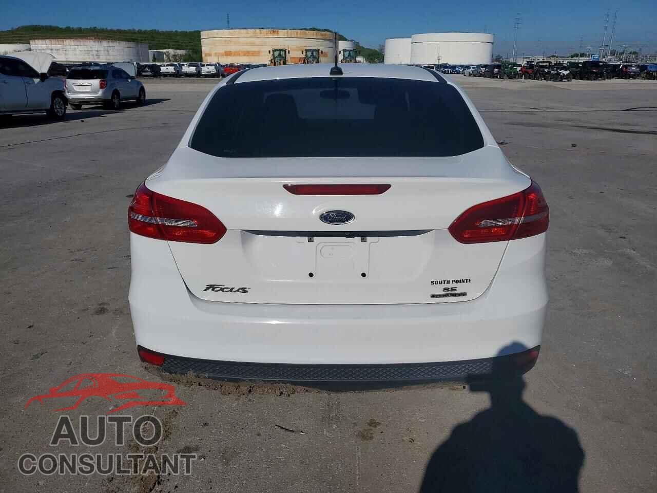 FORD FOCUS 2015 - 1FADP3F2XFL262810