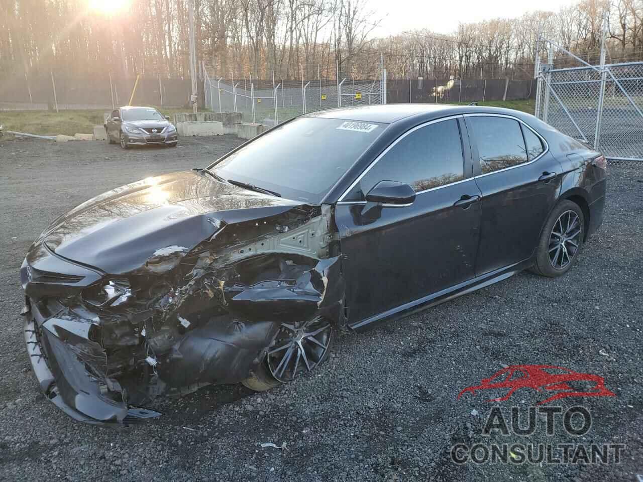 TOYOTA CAMRY 2022 - 4T1G11AK1NU009626