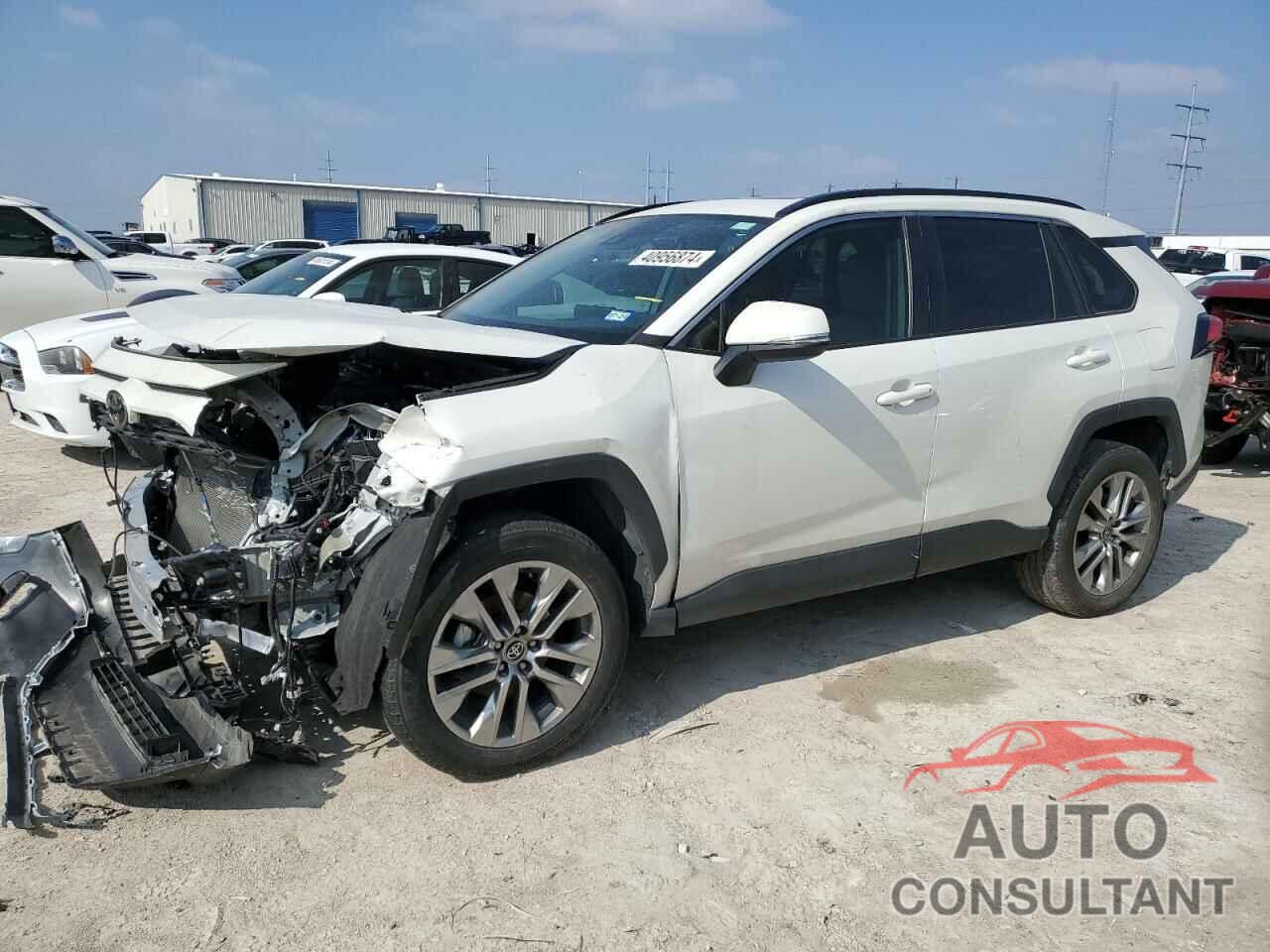 TOYOTA RAV4 2022 - 2T3C1RFV2NW211365