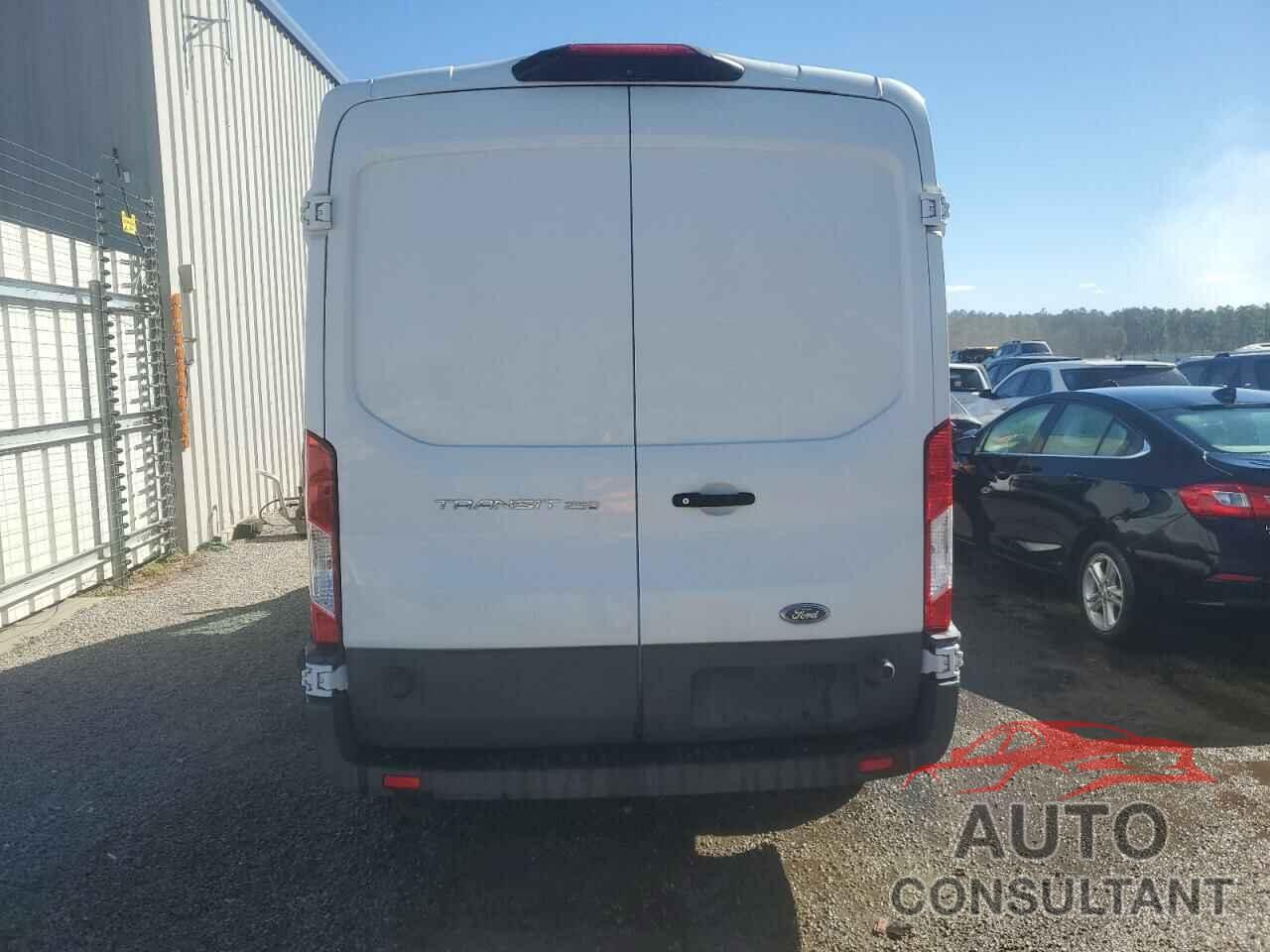 FORD TRANSIT 2018 - 1FTYR2CM0JKA34075