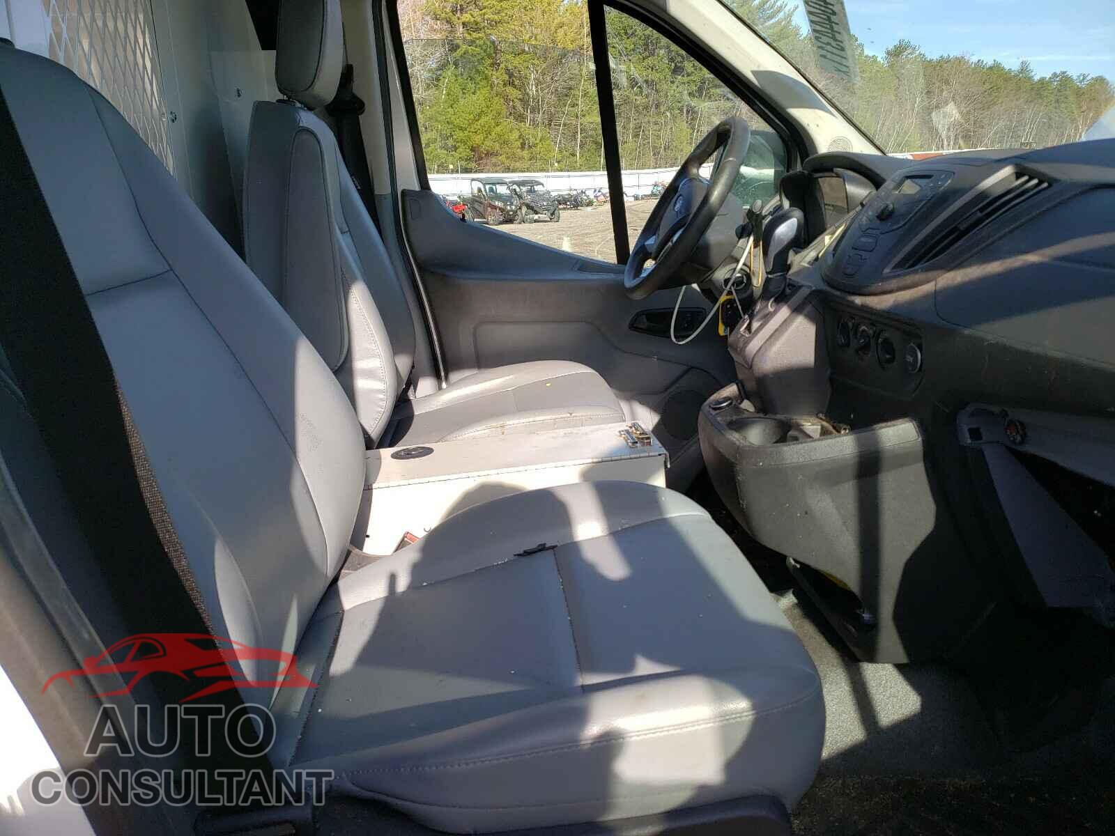 FORD TRANSIT CO 2017 - 1FTYE1YM1HKA82533