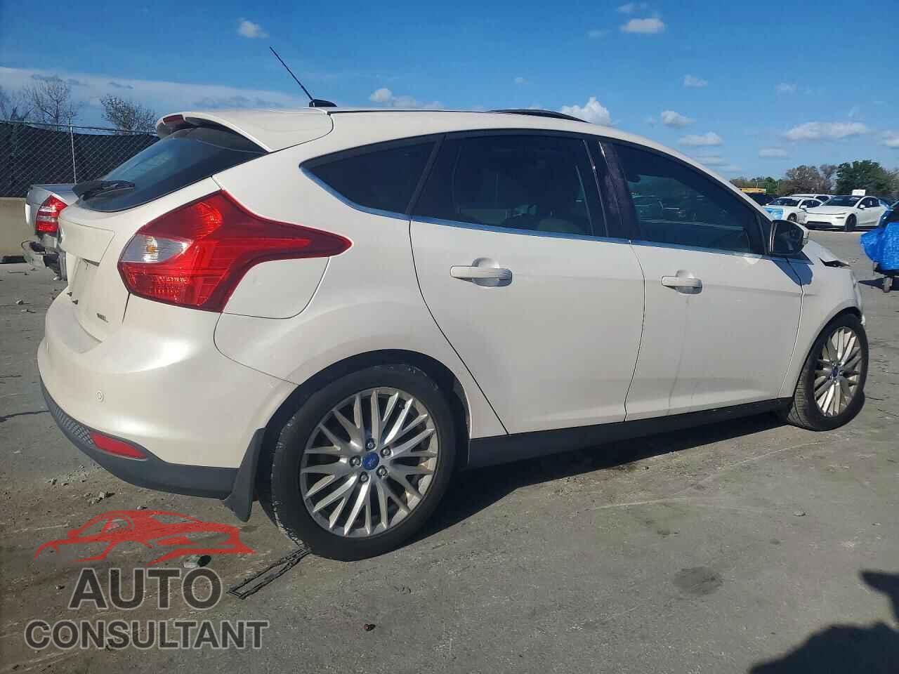 FORD FOCUS 2012 - 1FAHP3M24CL293230