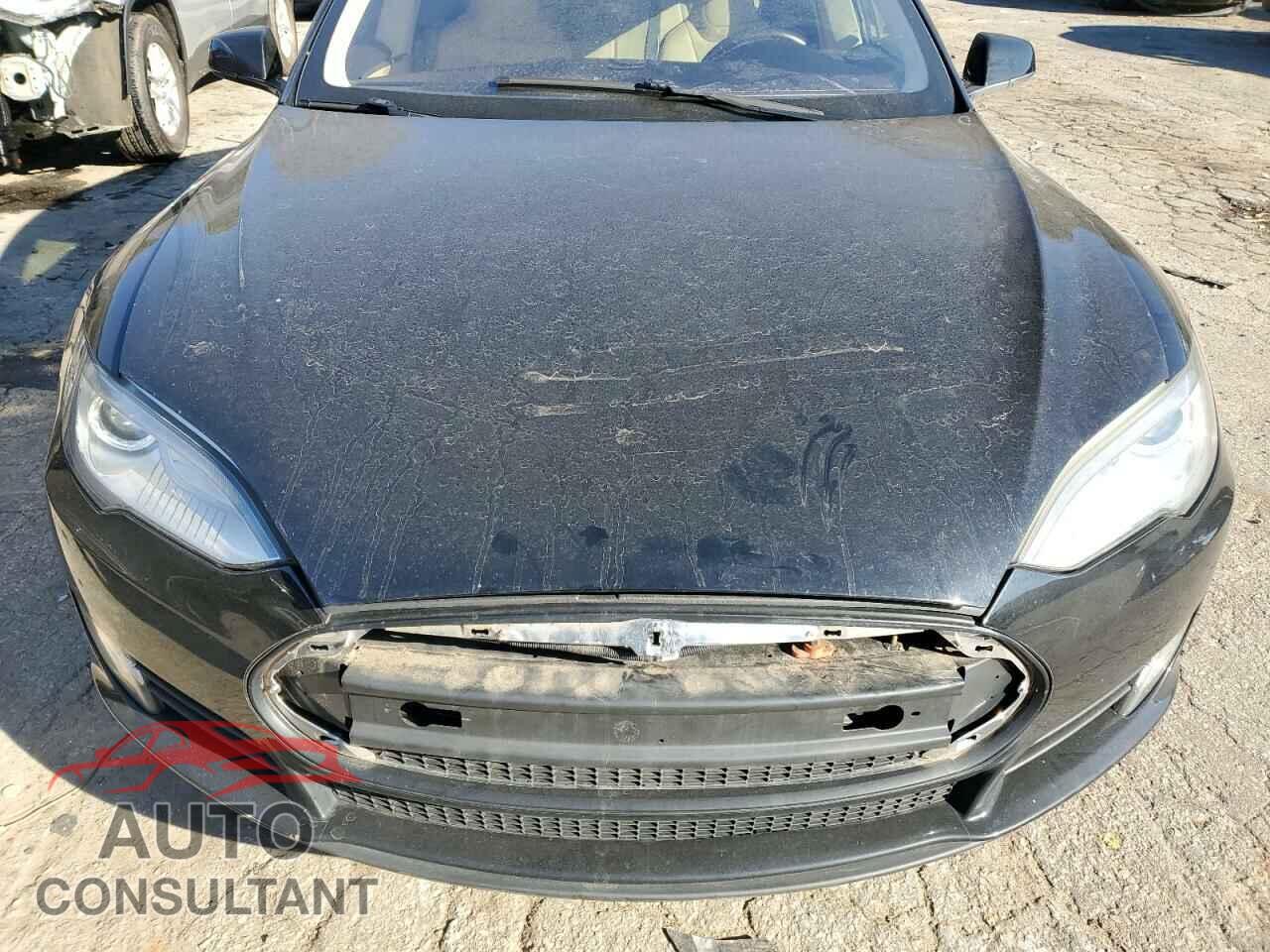 TESLA MODEL S 2013 - 5YJSA1AG6DFP09255