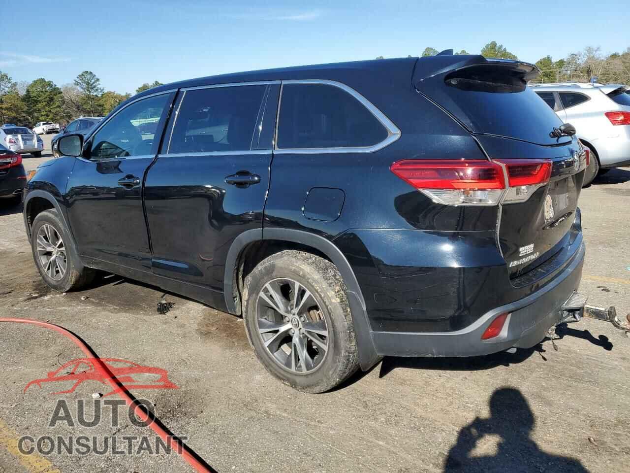 TOYOTA HIGHLANDER 2018 - 5TDBZRFH2JS874350
