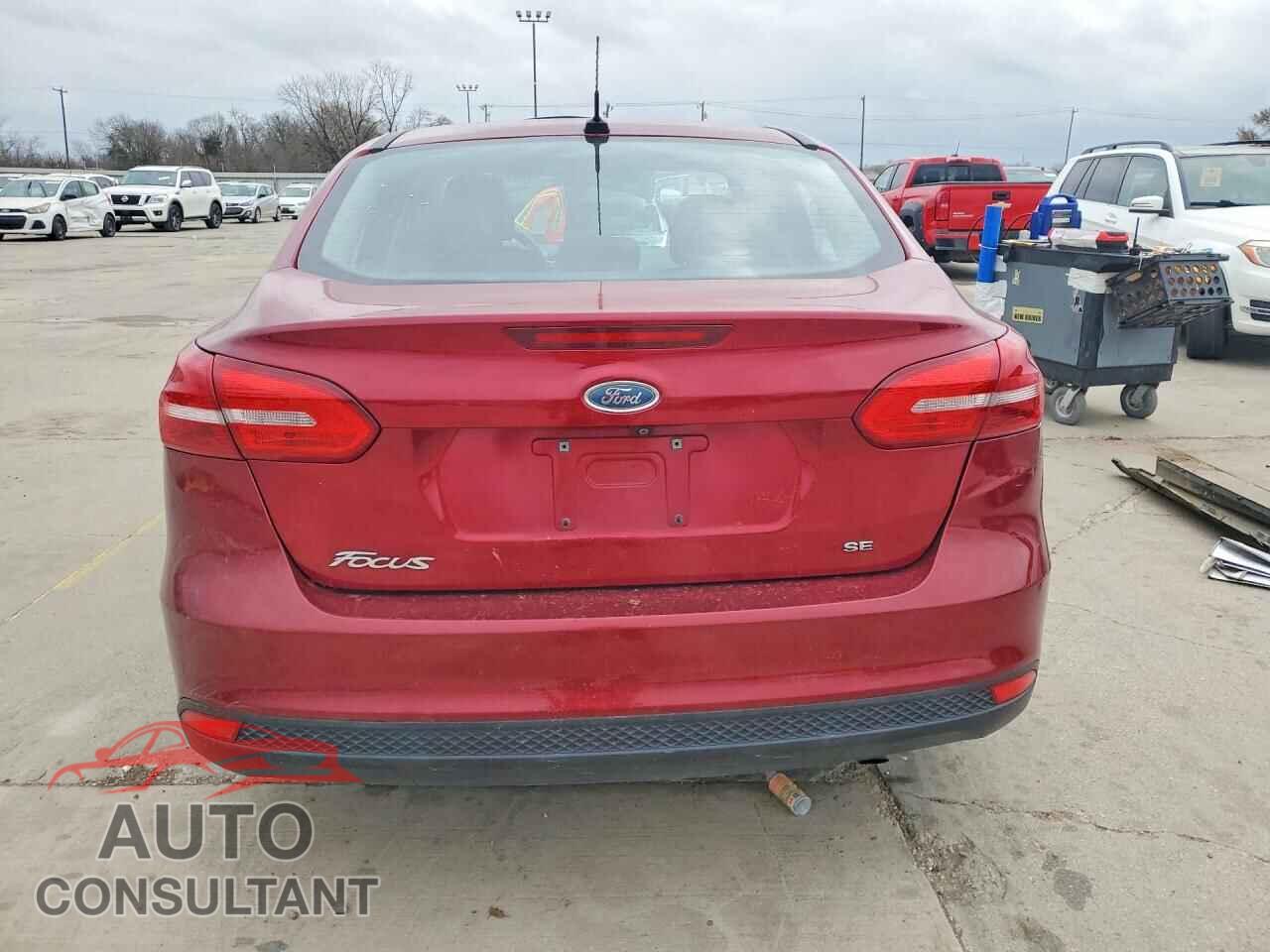 FORD FOCUS 2017 - 1FADP3F28HL328676