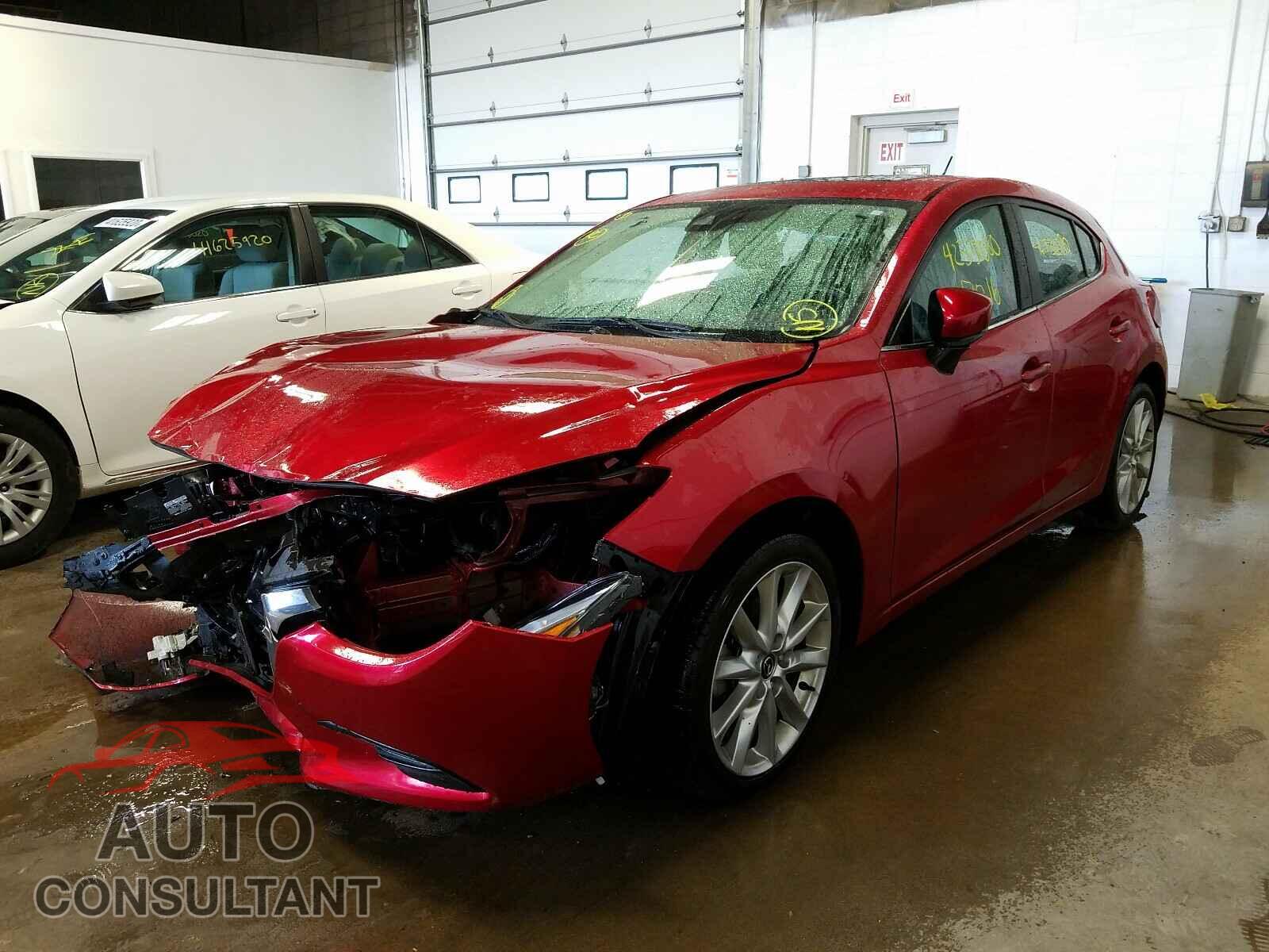 MAZDA 3 2017 - 3MZBN1L31HM156477