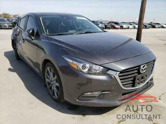 MAZDA 3 2018 - 3MZBN1L32JM191518