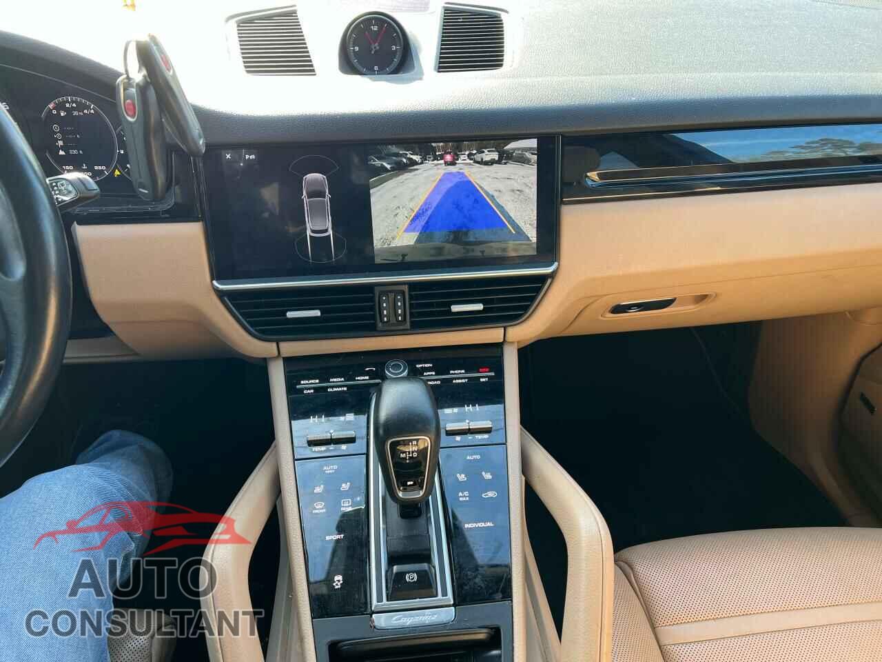 PORSCHE CAYENNE 2019 - WP1AA2AY7KDA05952