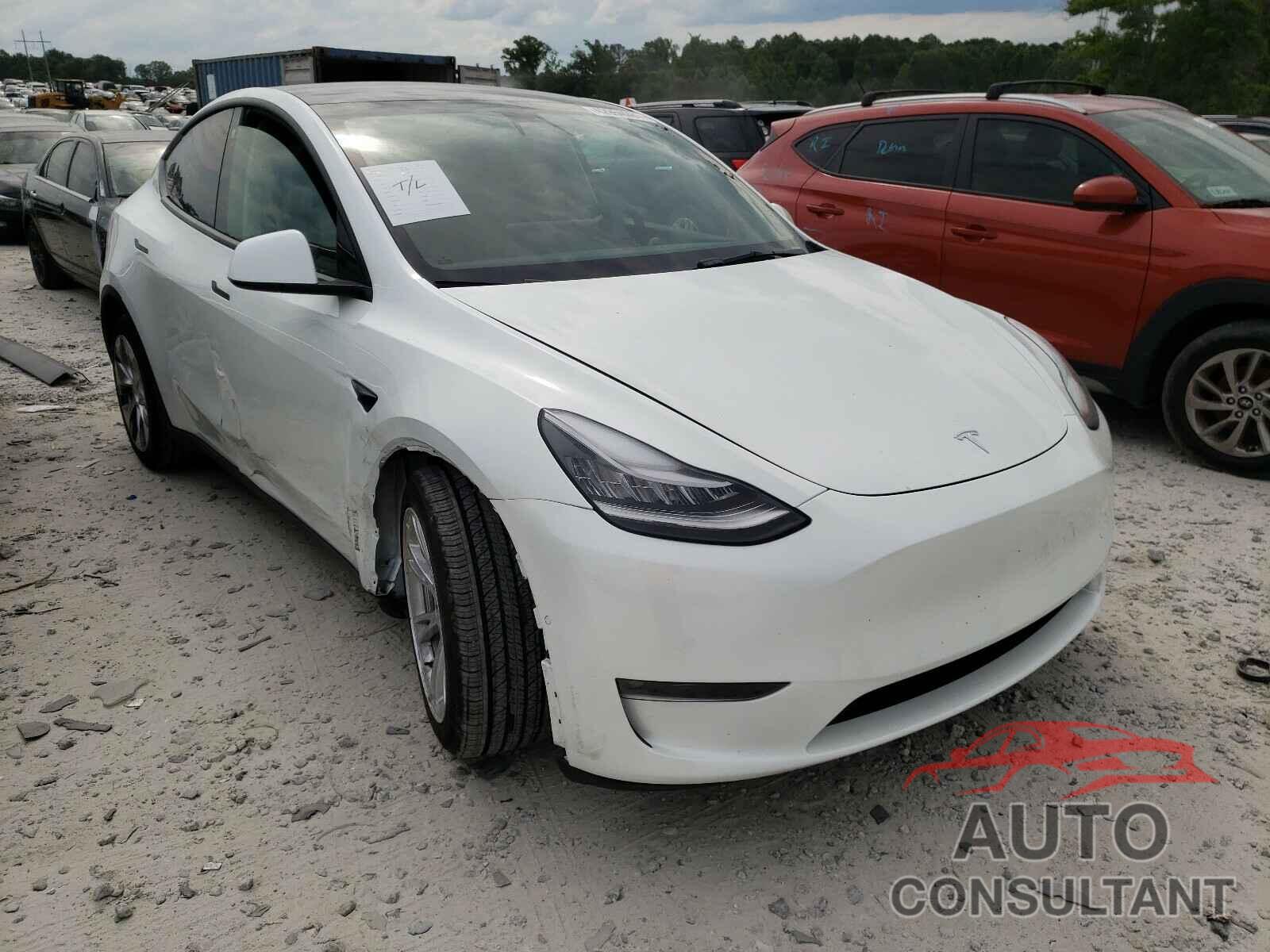 TESLA MODEL Y 2021 - 5YJYGDEE4MF099956