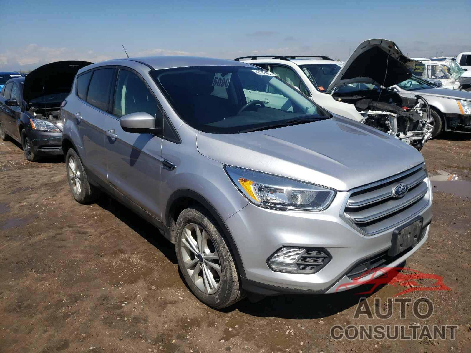 FORD ESCAPE 2017 - 1FMCU0GD7HUA62974
