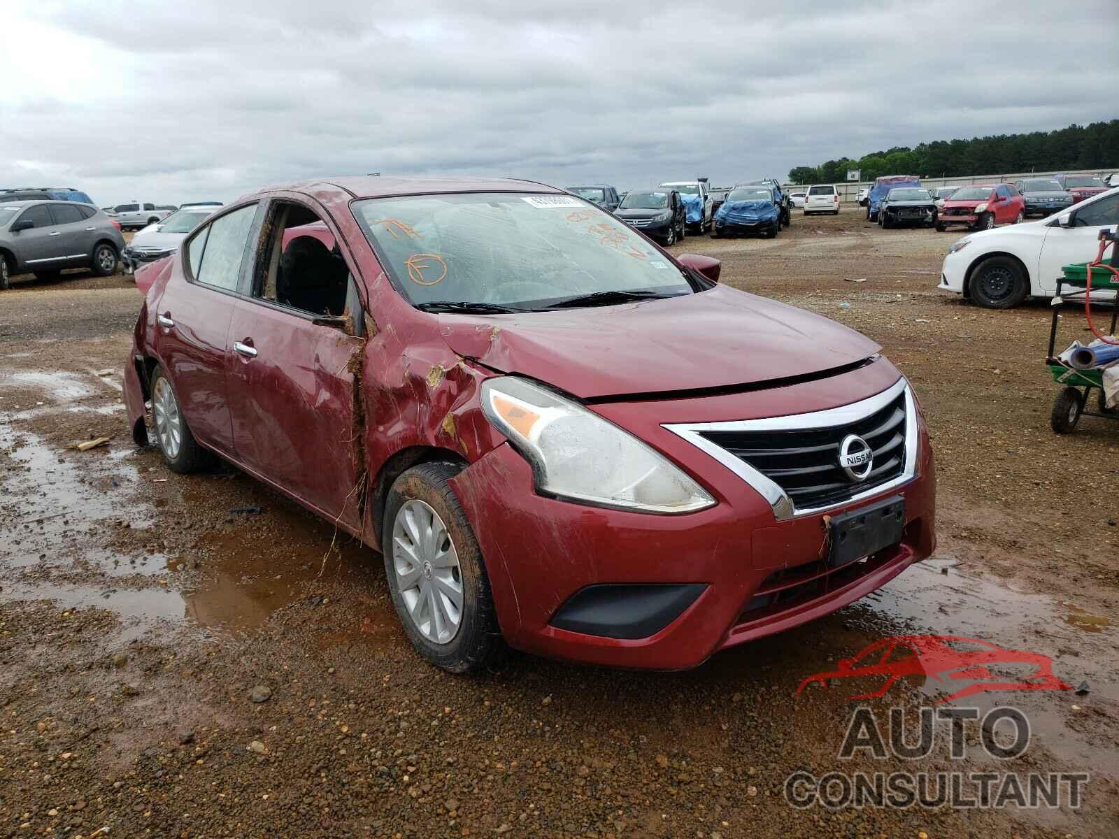 NISSAN VERSA 2016 - 3N1CN7AP2GL870240