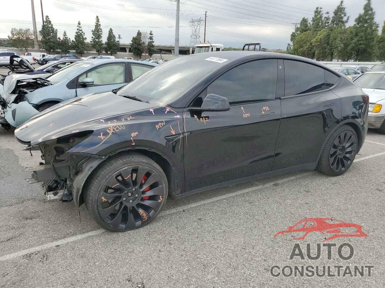 TESLA MODEL Y 2022 - 7SAYGDEF0NF404379