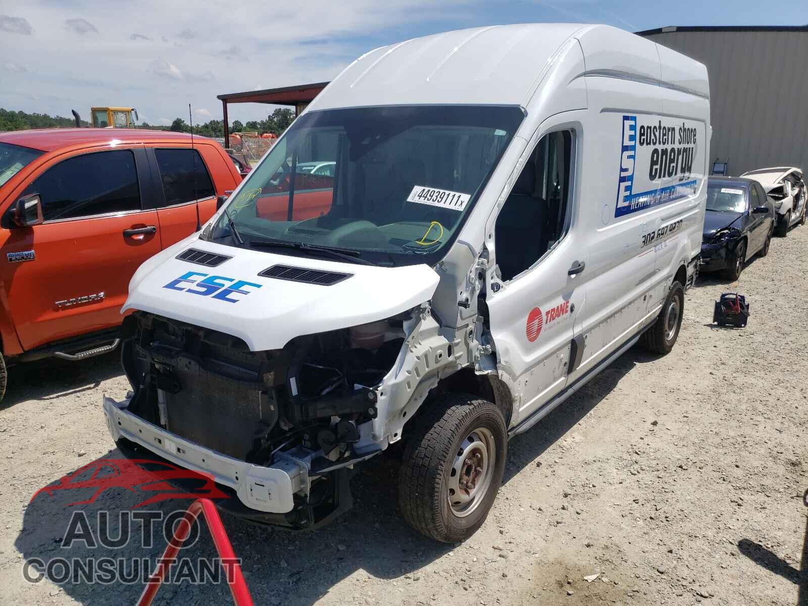 FORD TRANSIT CO 2017 - 1FTYR2XM6HKB07681