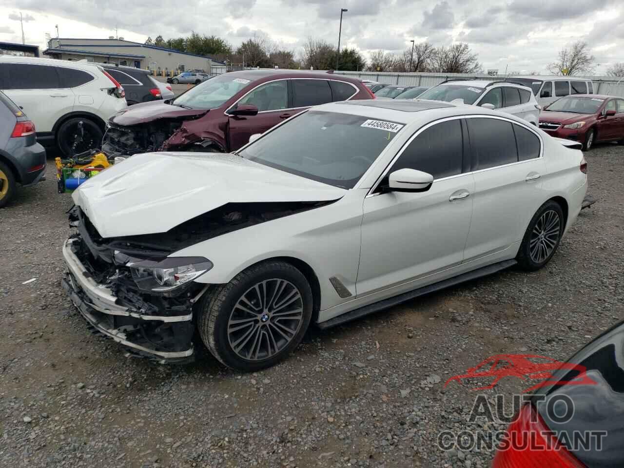 BMW 5 SERIES 2018 - WBAJA5C5XJG898070