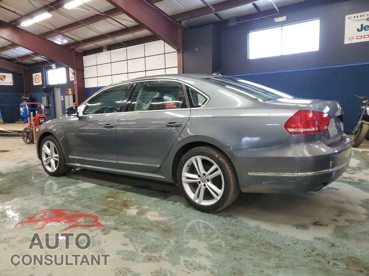 VOLKSWAGEN PASSAT 2014 - 1VWCN7A37EC068122