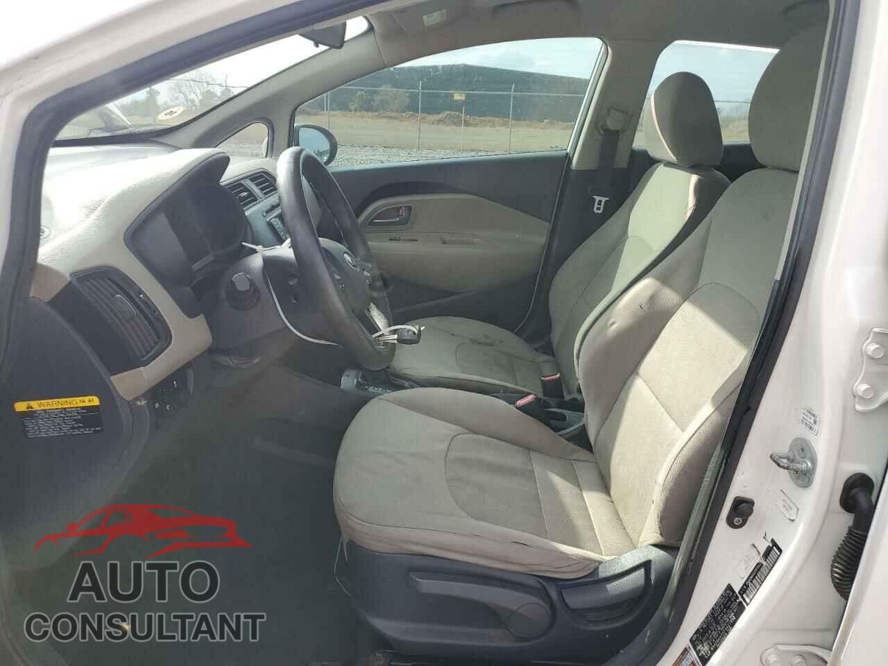 KIA RIO 2015 - KNADM4A35F6421852