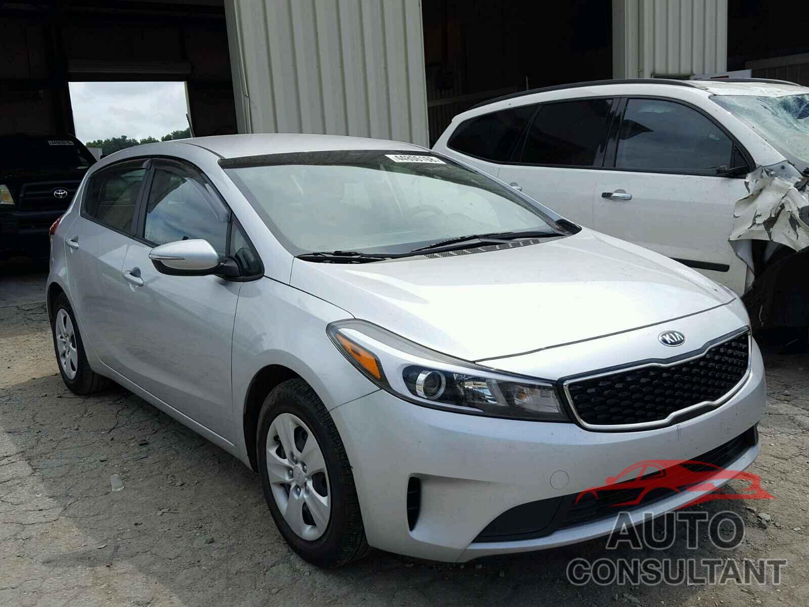 KIA FORTE 2017 - KNAFK5A82H5697866
