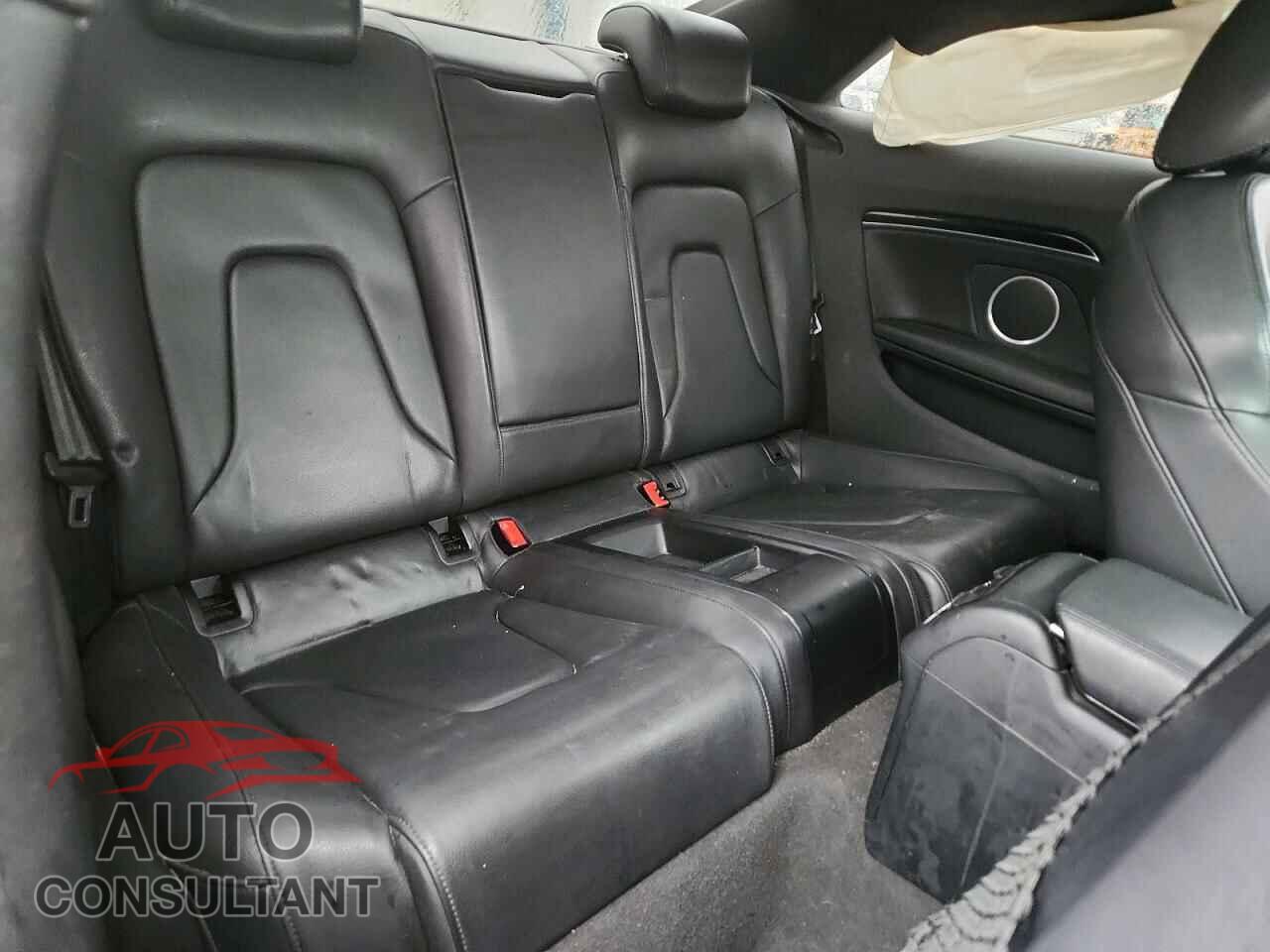 AUDI A5 2011 - WAULFAFR0BA056425