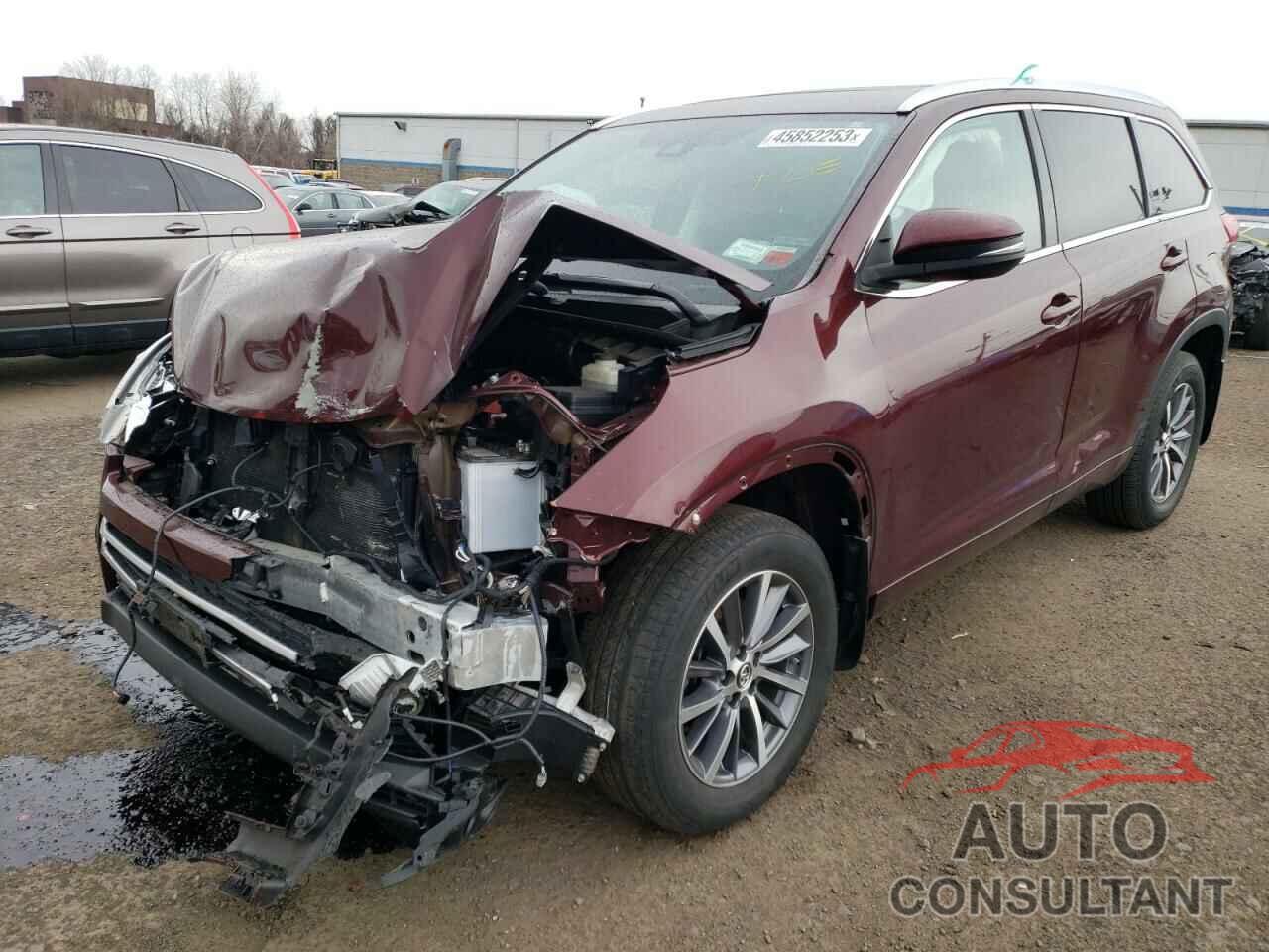 TOYOTA HIGHLANDER 2018 - 5TDJZRFH4JS499153