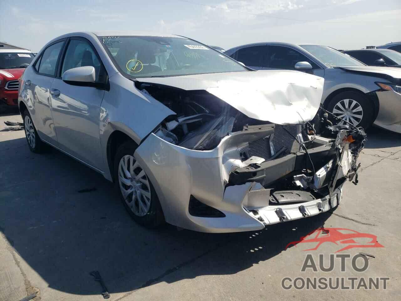 TOYOTA COROLLA 2018 - 5YFBURHE1JP794127