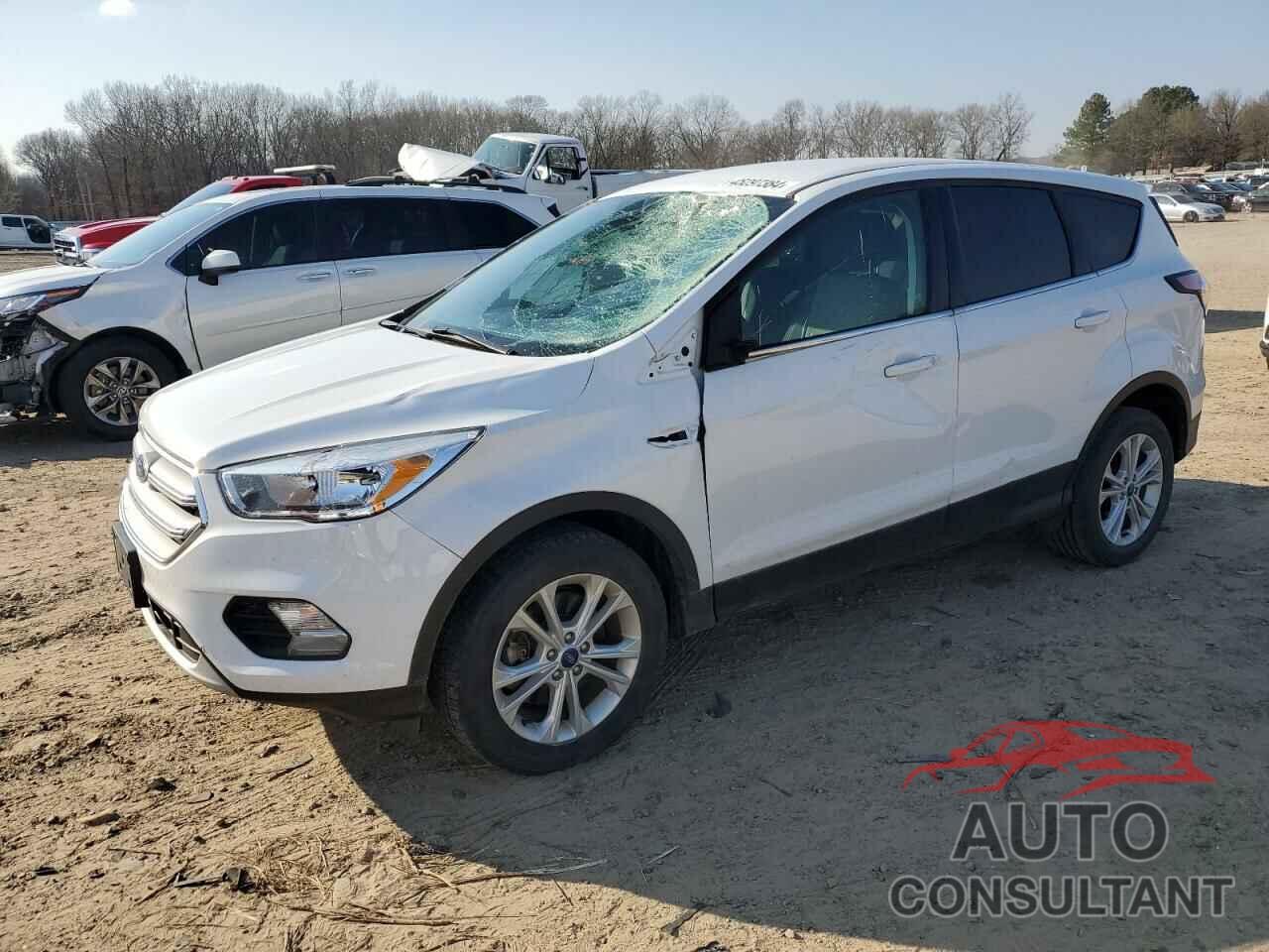 FORD ESCAPE 2017 - 1FMCU9GD5HUE17449