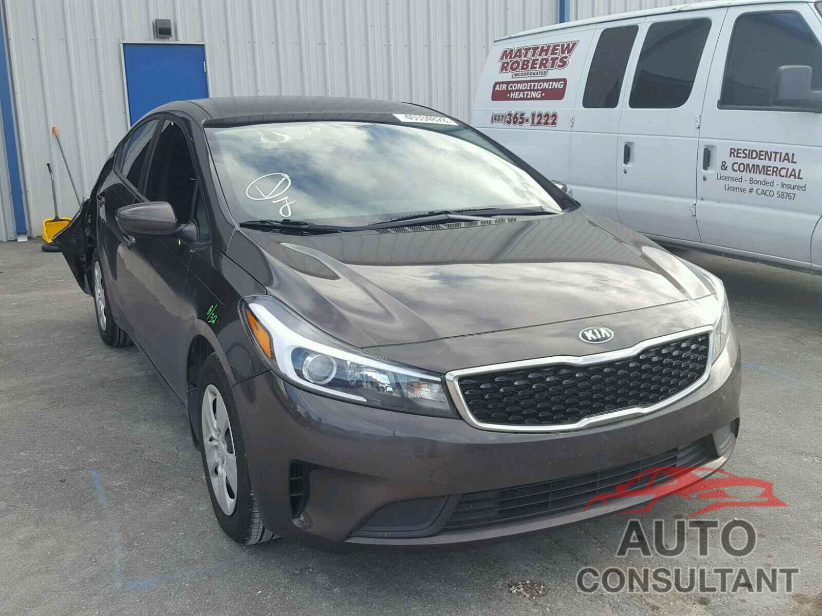 KIA FORTE 2018 - 3KPFK4A73JE204419