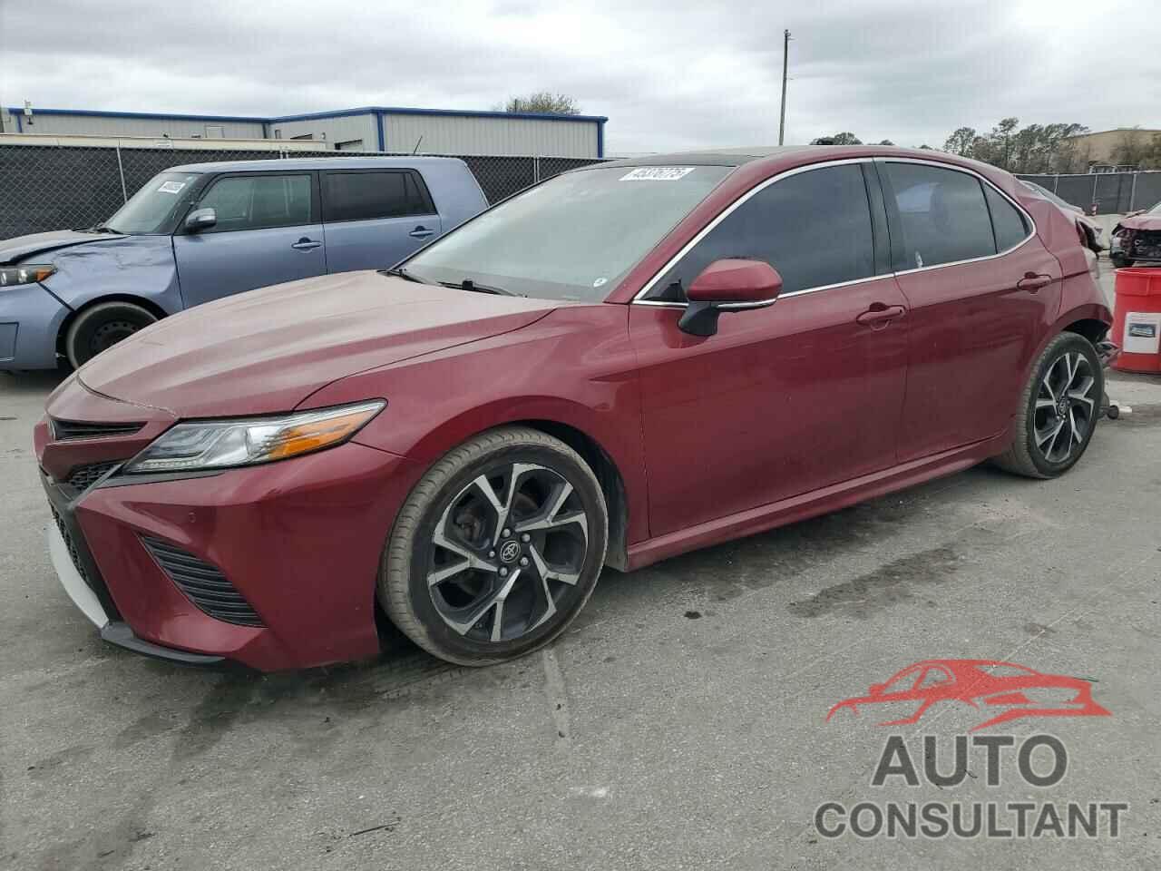 TOYOTA CAMRY 2018 - 4T1B61HKXJU584447