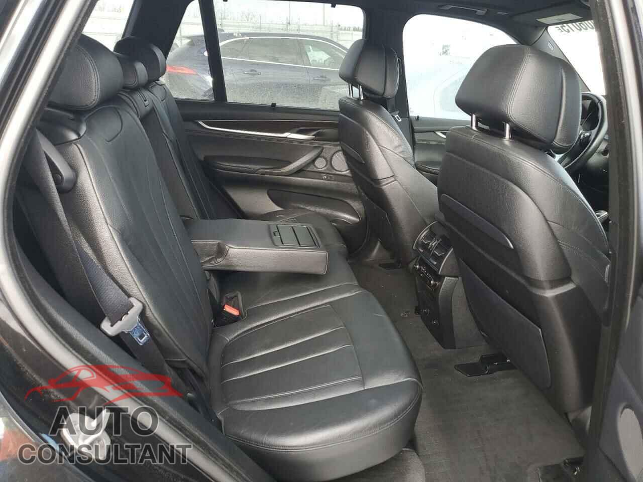 BMW X5 2015 - 5UXKR0C53F0P04545