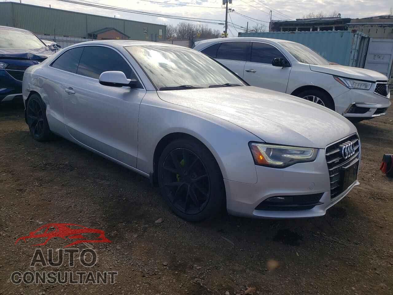 AUDI A5 2013 - WAULFAFR8DA080300