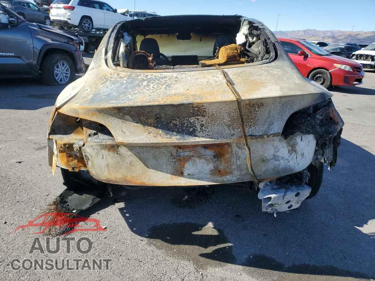 TESLA MODEL 3 2018 - 5YJ3E1EA9JF016464