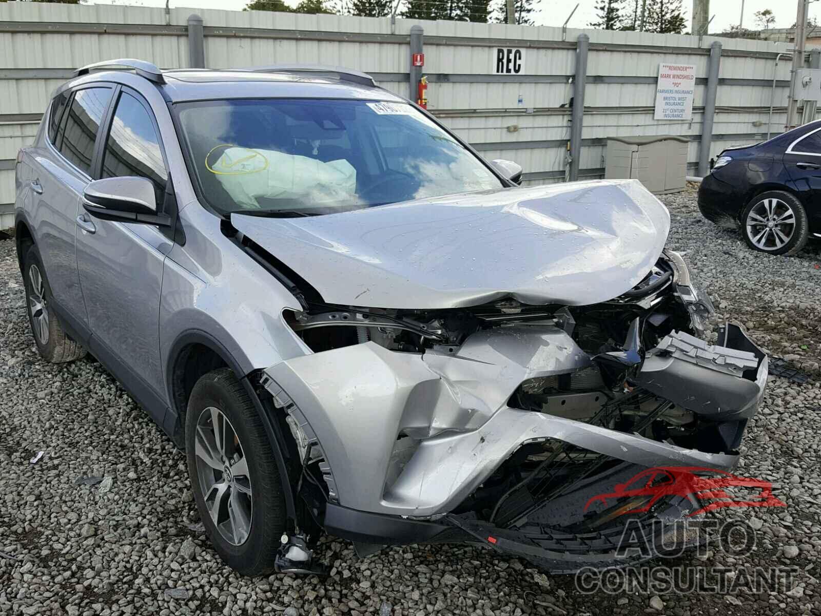 TOYOTA RAV4 XLE 2017 - 2T3WFREV6HW363850