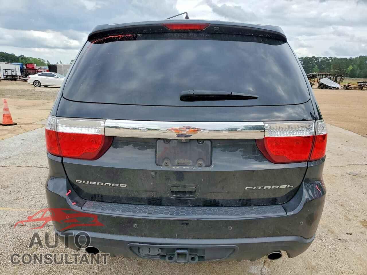 DODGE DURANGO 2013 - 1C4SDHET8DC637494