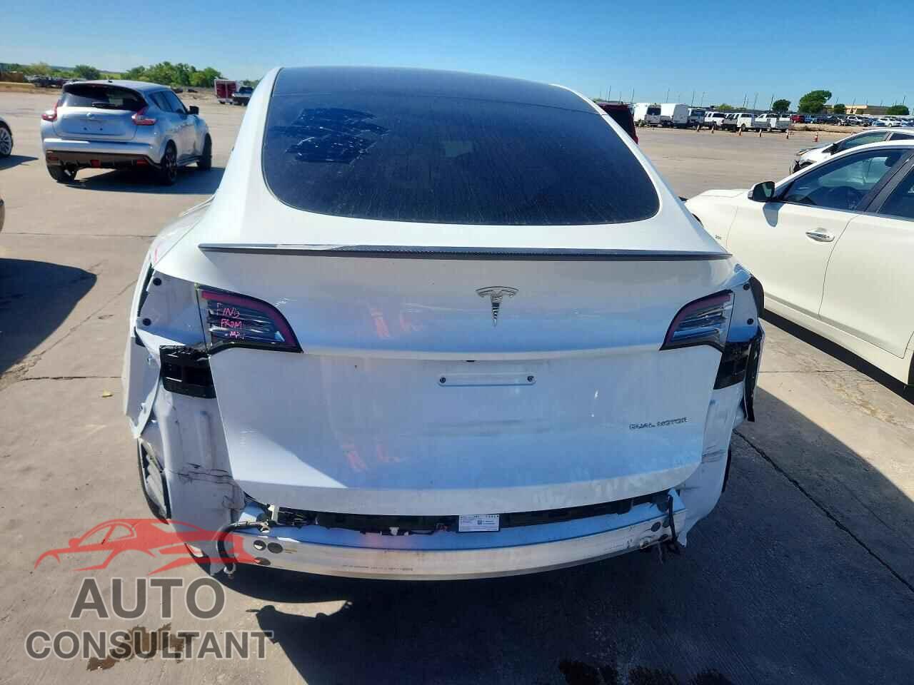 TESLA MODEL Y 2022 - 7SAYGDEF6NF467440