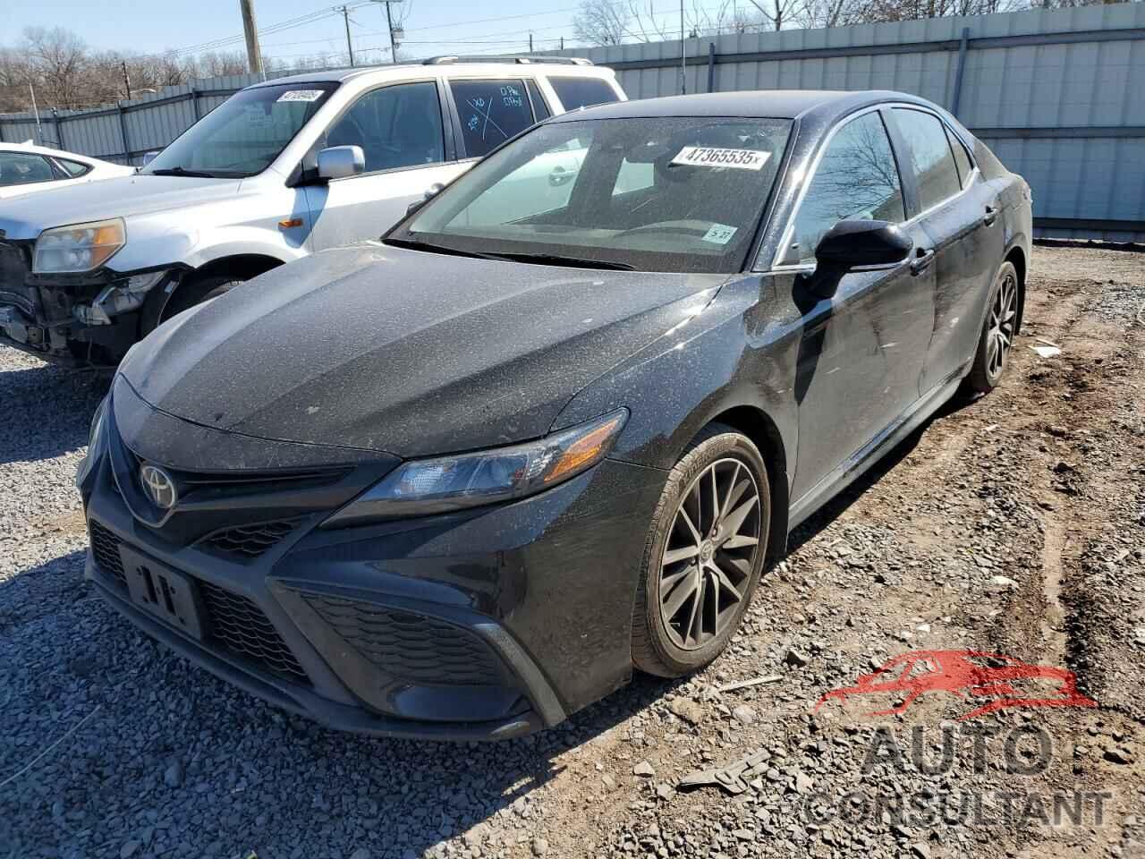 TOYOTA CAMRY 2022 - 4T1G11BKXNU051498