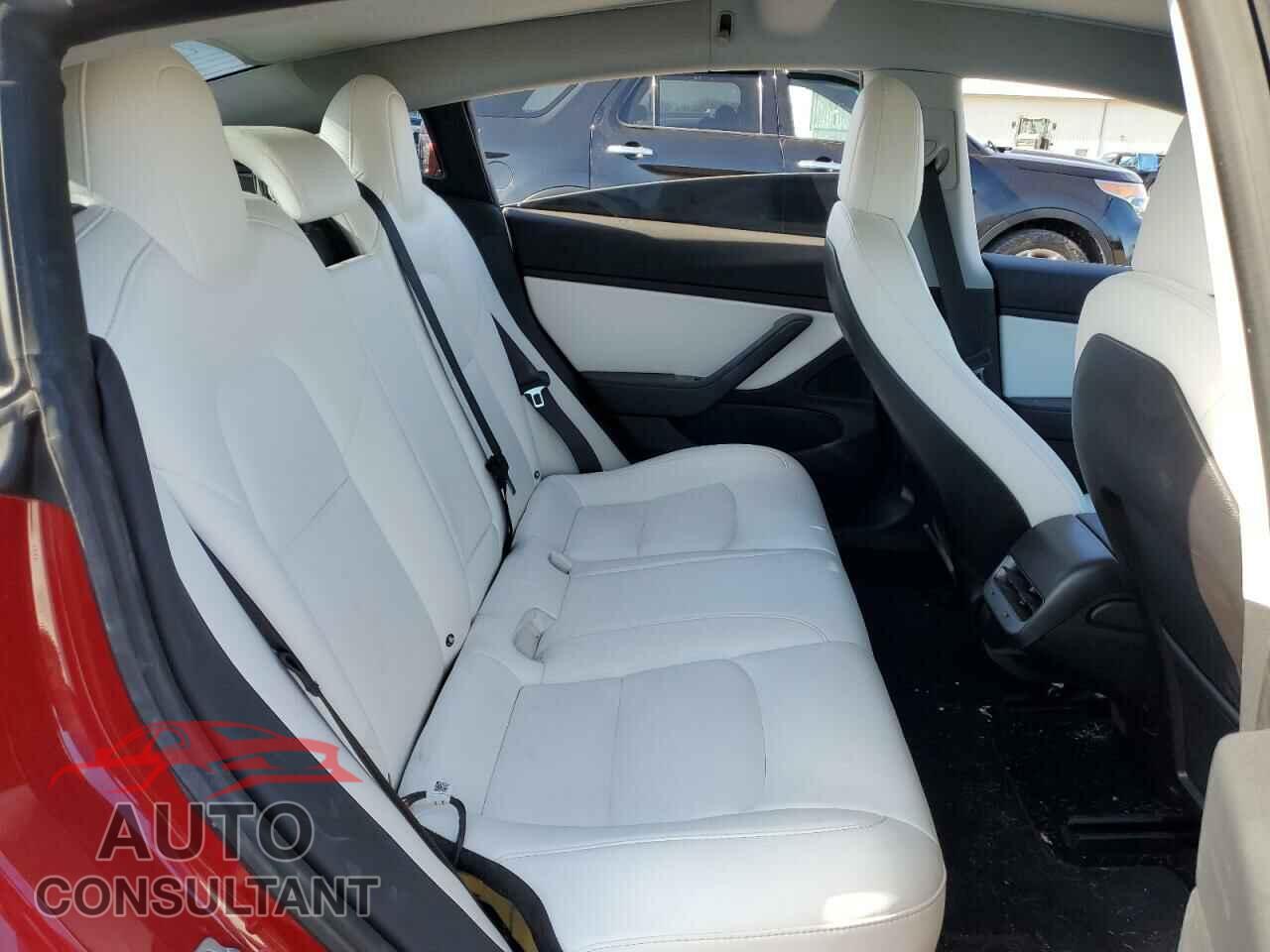 TESLA MODEL 3 2018 - 5YJ3E1EB2JF122392