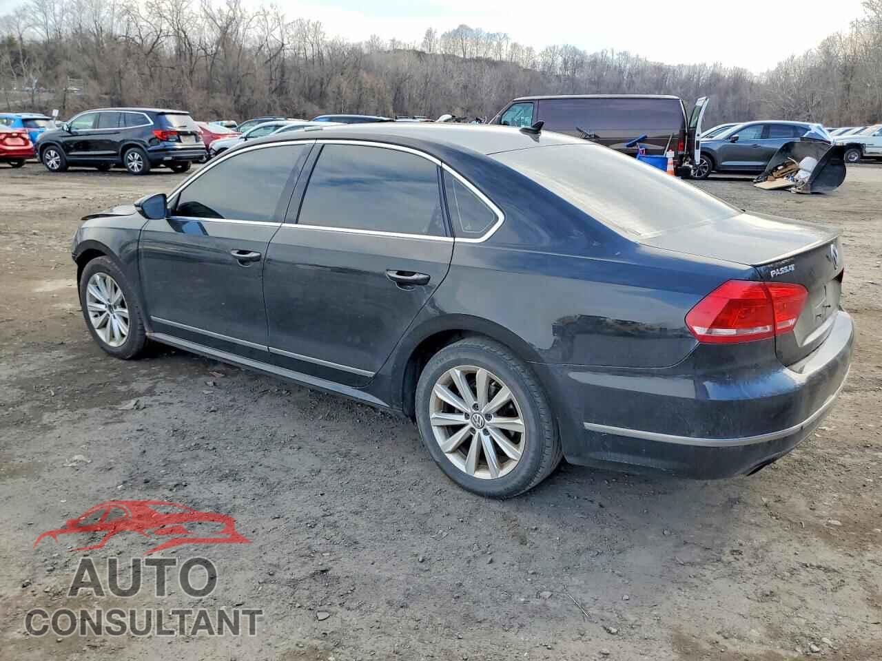 VOLKSWAGEN PASSAT 2012 - 1VWCP7A37CC088409