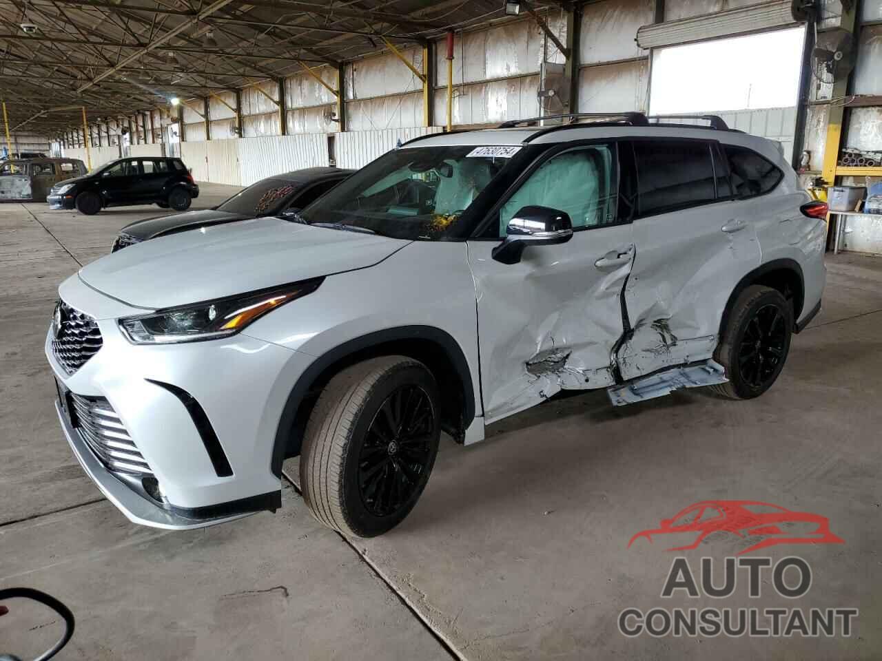 TOYOTA HIGHLANDER 2023 - 5TDKDRBH1PS009088